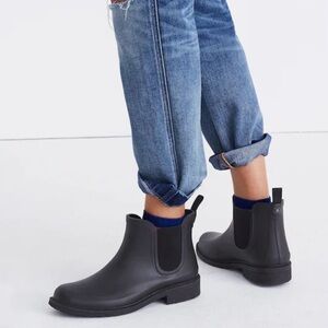 Madewell Black Chelsea ankle boots